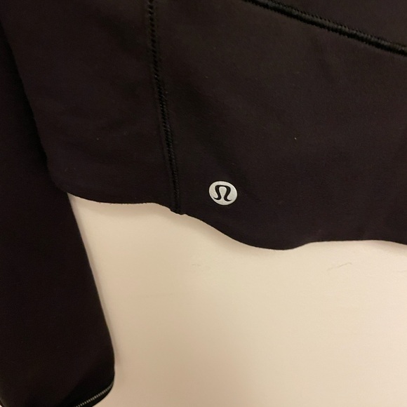 lululemon athletica Black Sweatshirt - Picture 6 of 6